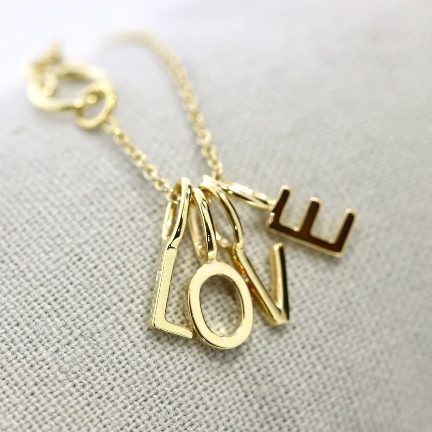 DETAIL233999